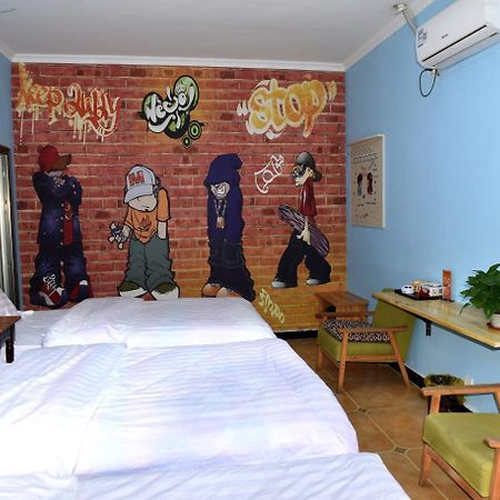 Dunhuang 8090 Guest House Ngoại thất bức ảnh