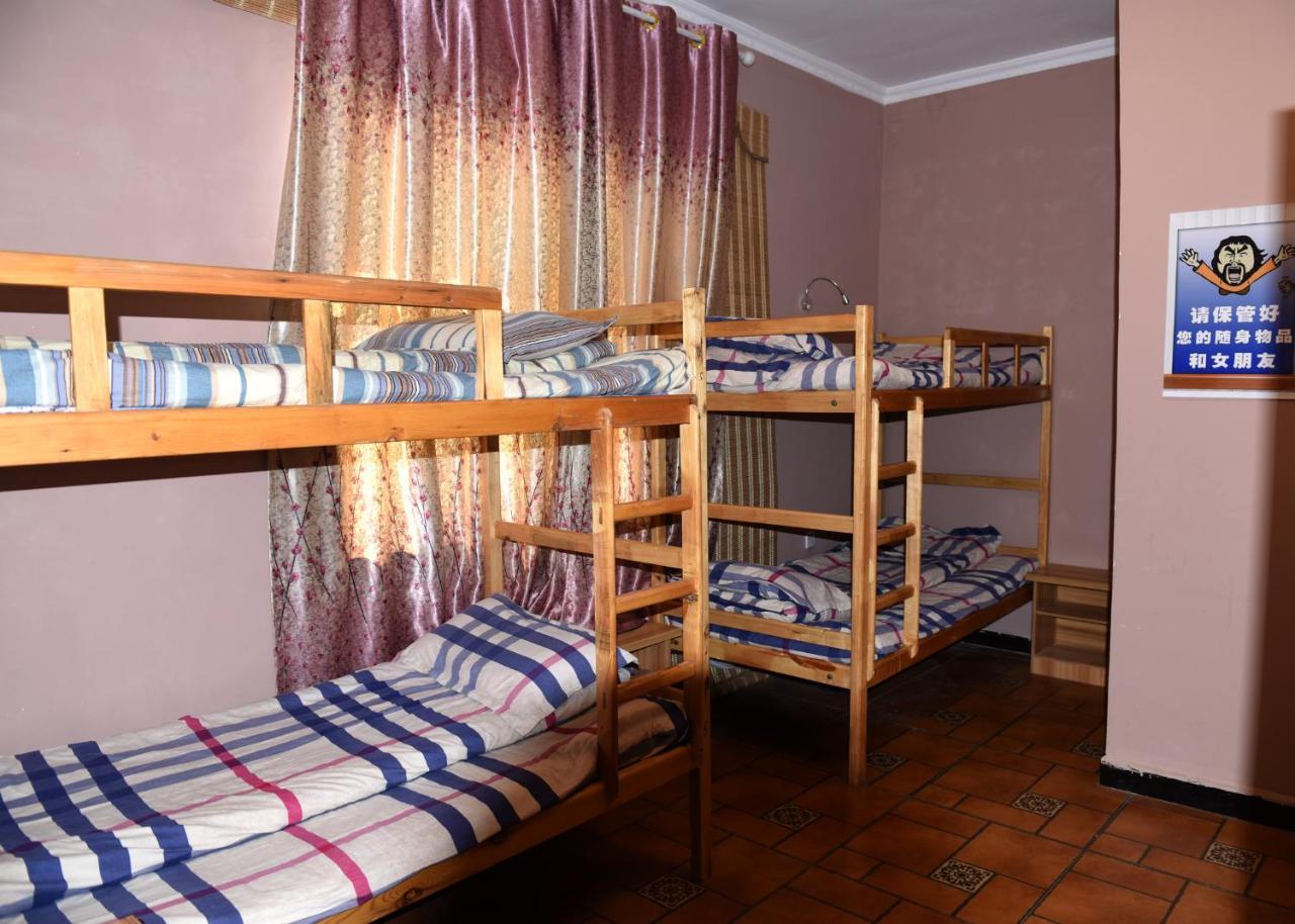 Dunhuang 8090 Guest House Ngoại thất bức ảnh